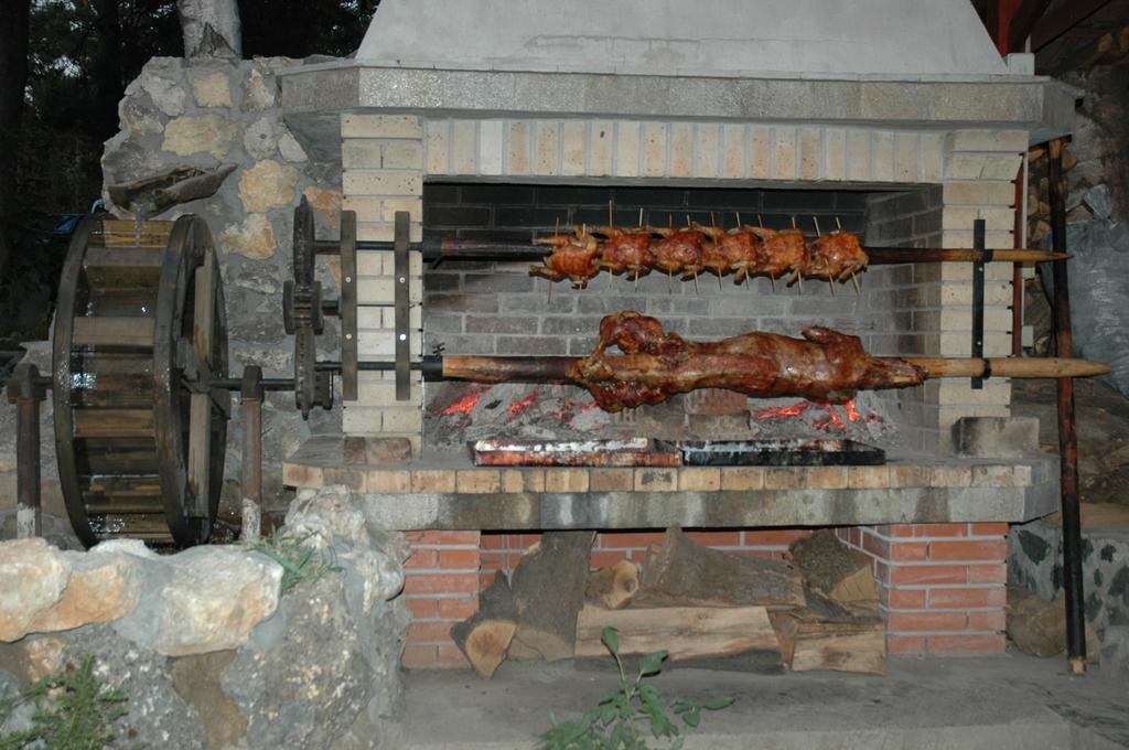 Hotel Grivitsa Pleven Exterior photo